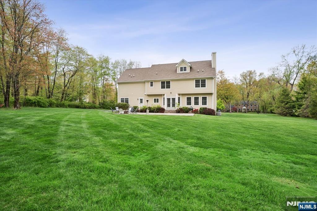 8 Forest Drive Mendham, NJ 07945 - Photo 39 of 43