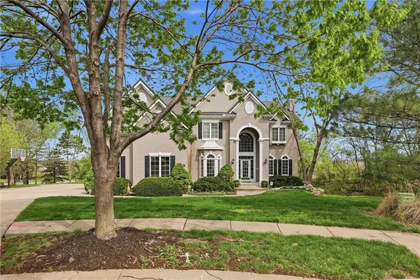 $925,000 | 13425 West 128th Street, Overland Park, KS 66213