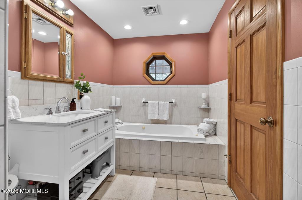 322 Kent Road Howell, NJ 07731 - Photo 32 of 53 Bathroom