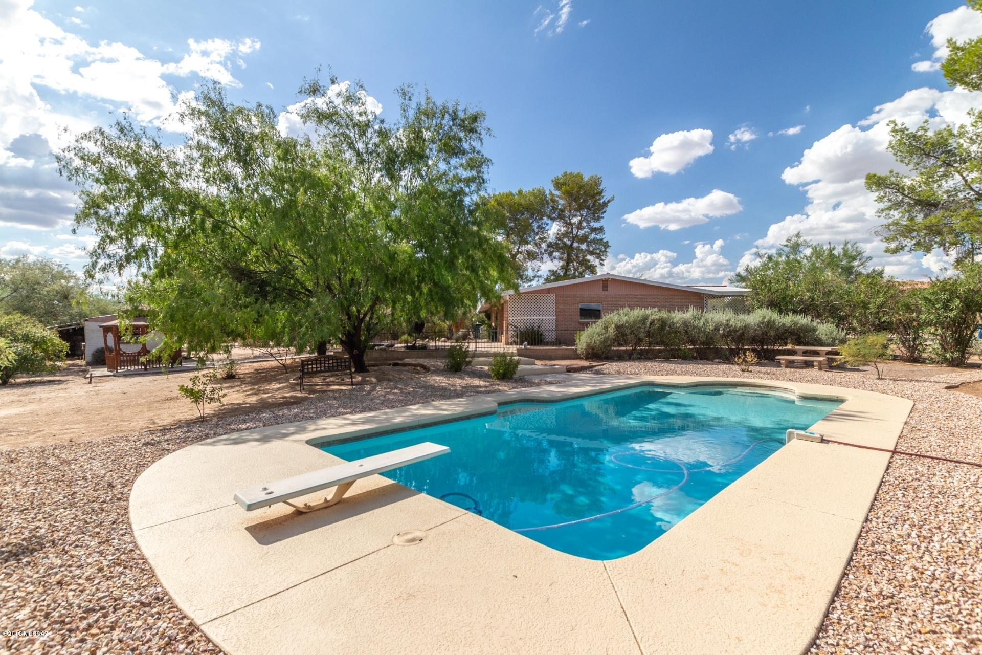 1243 West Roller Coaster Road Tucson, AZ 85704 - Photo 2 of 21 Gallery Image 2