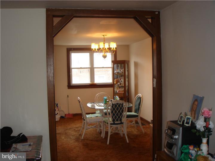 7664 Sherwood Road Philadelphia, PA 19151 - Photo 2 of 11 Dining Room