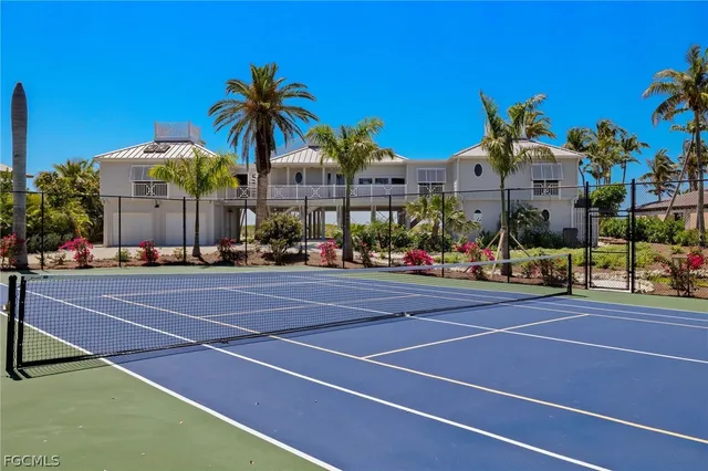 a view of a tennis court