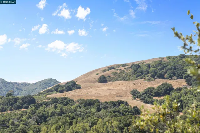 $1,925,000 | 25 Watchwood Court, Orinda, CA 94563