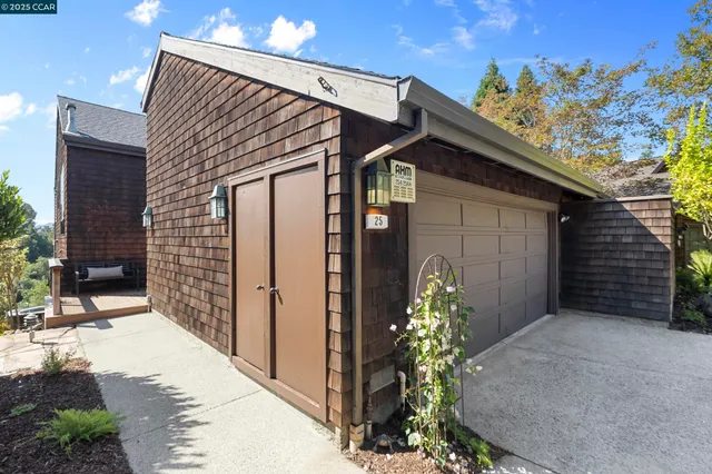 $1,925,000 | 25 Watchwood Court, Orinda, CA 94563