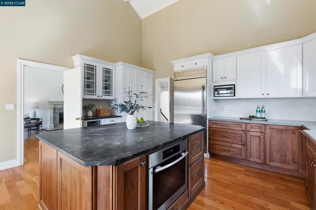 $1,925,000 | 25 Watchwood Court, Orinda, CA 94563