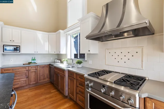 $1,925,000 | 25 Watchwood Court, Orinda, CA 94563