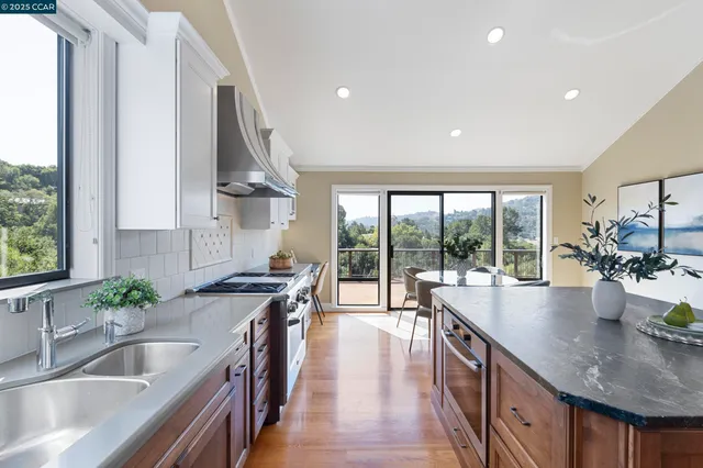$1,925,000 | 25 Watchwood Court, Orinda, CA 94563
