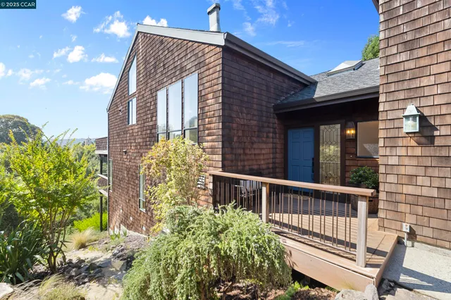 $1,925,000 | 25 Watchwood Court, Orinda, CA 94563