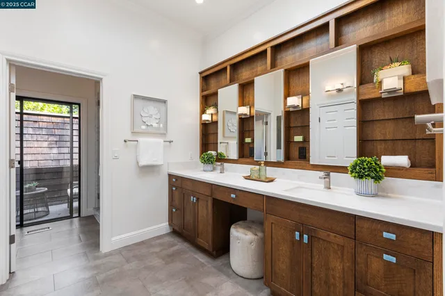 $1,925,000 | 25 Watchwood Court, Orinda, CA 94563