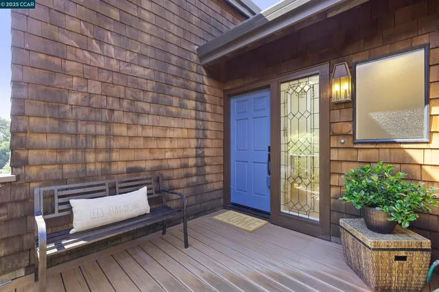 $1,925,000 | 25 Watchwood Court, Orinda, CA 94563