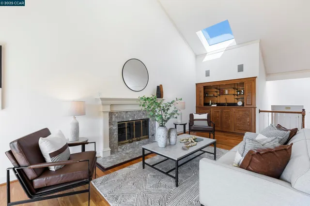 $1,925,000 | 25 Watchwood Court, Orinda, CA 94563