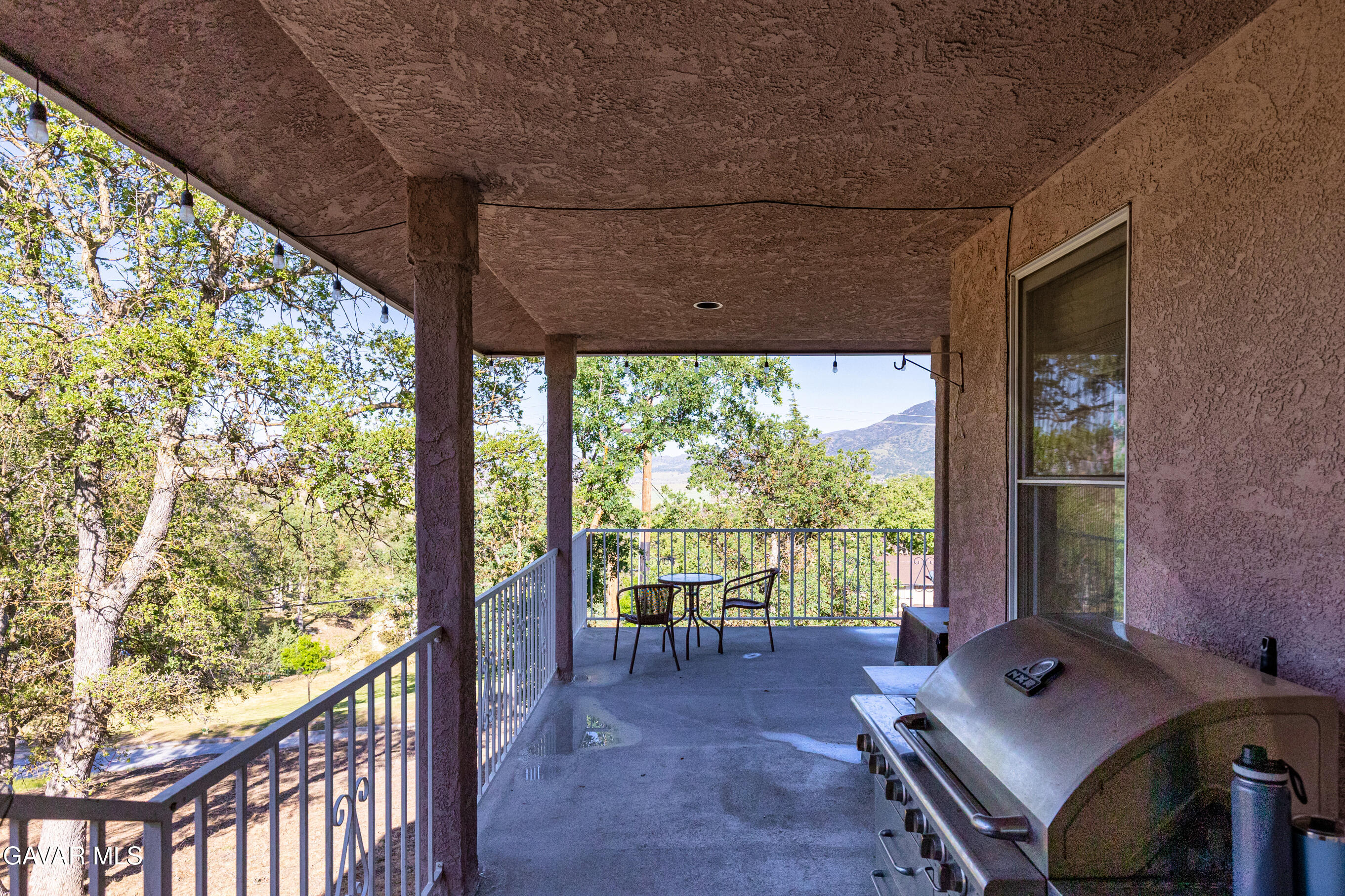 29400 Stallion Springs Drive Tehachapi, CA 93561 - Photo 34 of 40 34