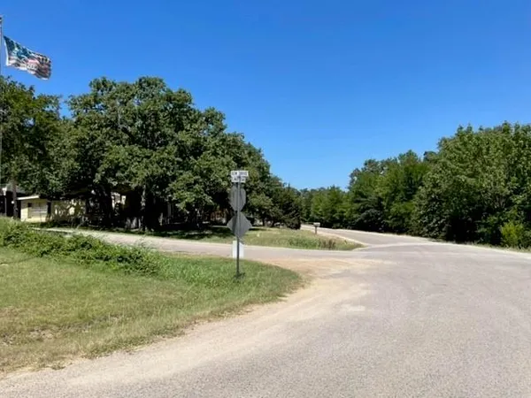 $168,000 | 952 Lake Road, Gordonville, TX 76245