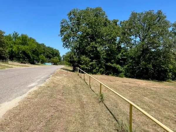 $168,000 | 952 Lake Road, Gordonville, TX 76245