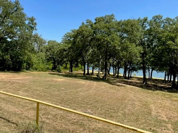 $168,000 | 952 Lake Road, Gordonville, TX 76245
