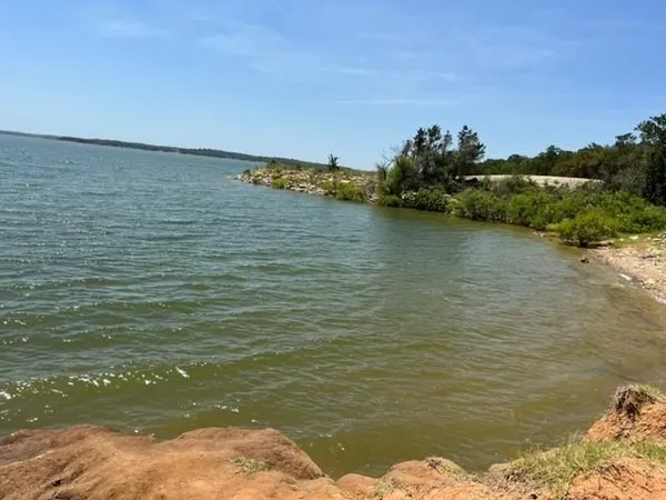 $168,000 | 952 Lake Road, Gordonville, TX 76245