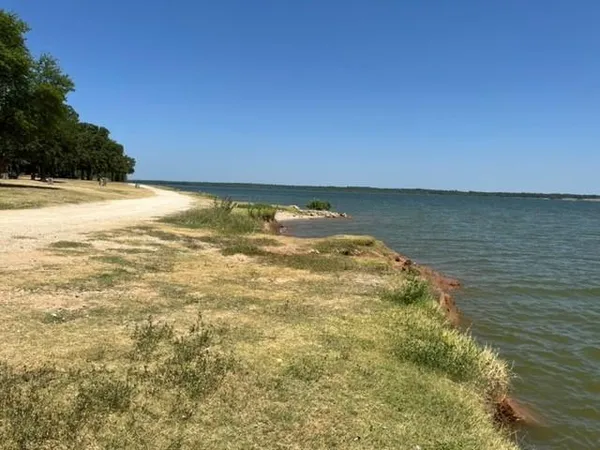 $168,000 | 952 Lake Road, Gordonville, TX 76245