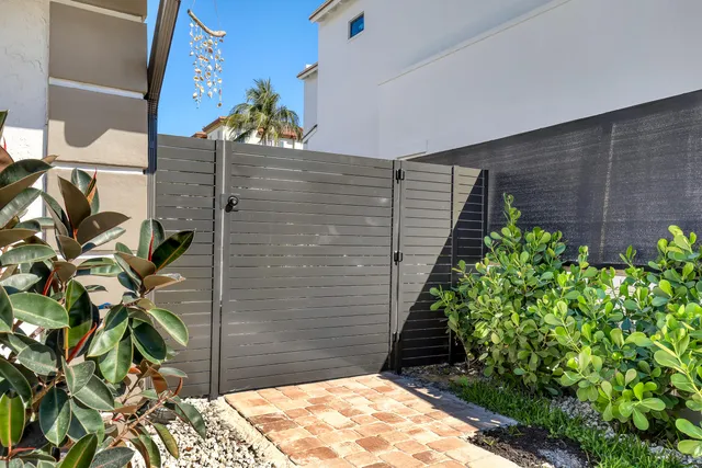 $2,700,000 | 815 Bamboo Lane, Delray Beach, FL 33483