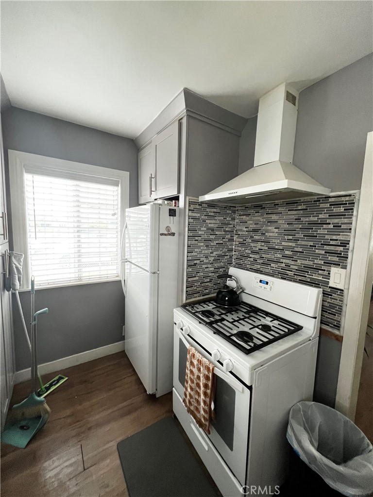 940 West Brazil Street Compton, CA 90220 - Photo 10 of 11