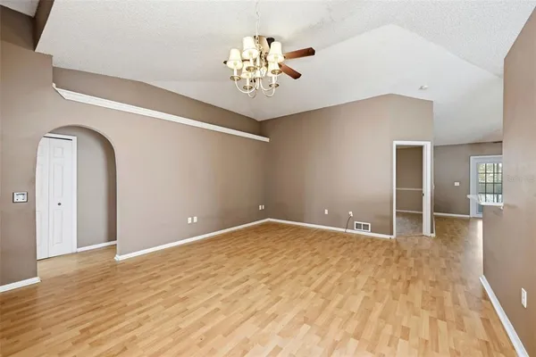 $2,150 | 319 Pleasant Gardens Drive, Apopka, FL 32703