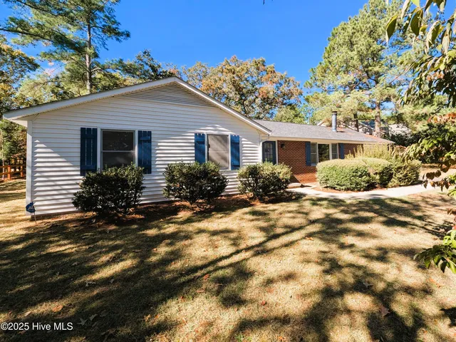 $1,850 | 290 Diamondhead Drive South, Pinehurst, NC 28374