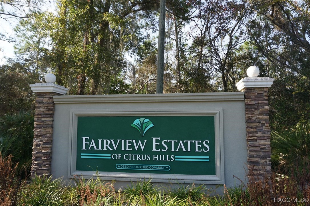Entrance sign on Annapolis Ave