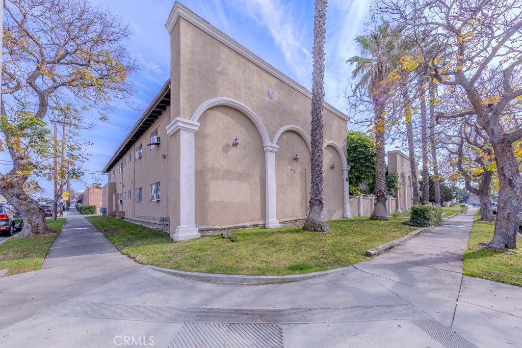 906 South Fann Street Anaheim, CA 92804 - Photo 25 of 27