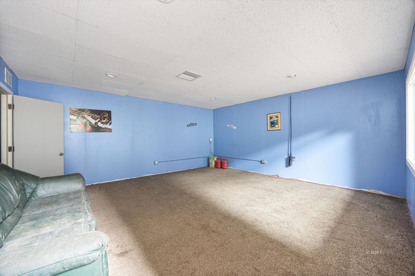 4131 Brooks Road Weldon, CA 93283 - Photo 40 of 49 a view of an empty room