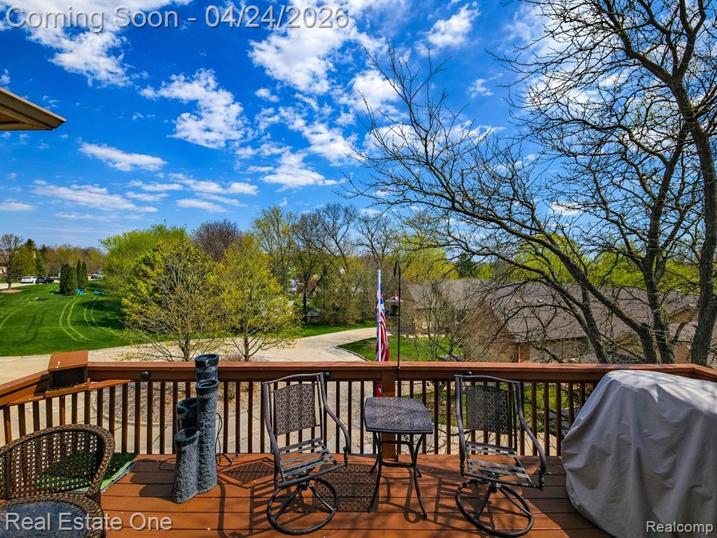 846 Ridgeside Drive Milford, MI 48381 - Photo 17 of 38 Gallery Image 17