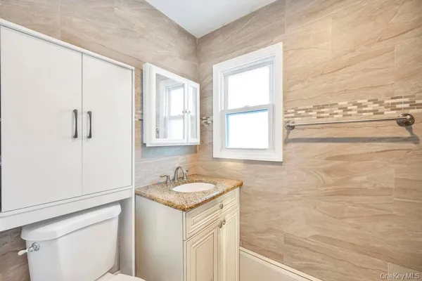 $1,169,888 | 32 Longfellow Avenue, Westbury, NY 11590