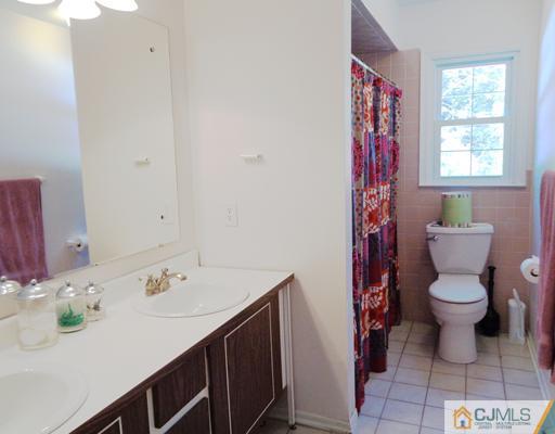 30 Dexter Road East Brunswick, NJ 08816 - Photo 22 of 25 Gallery Image 22