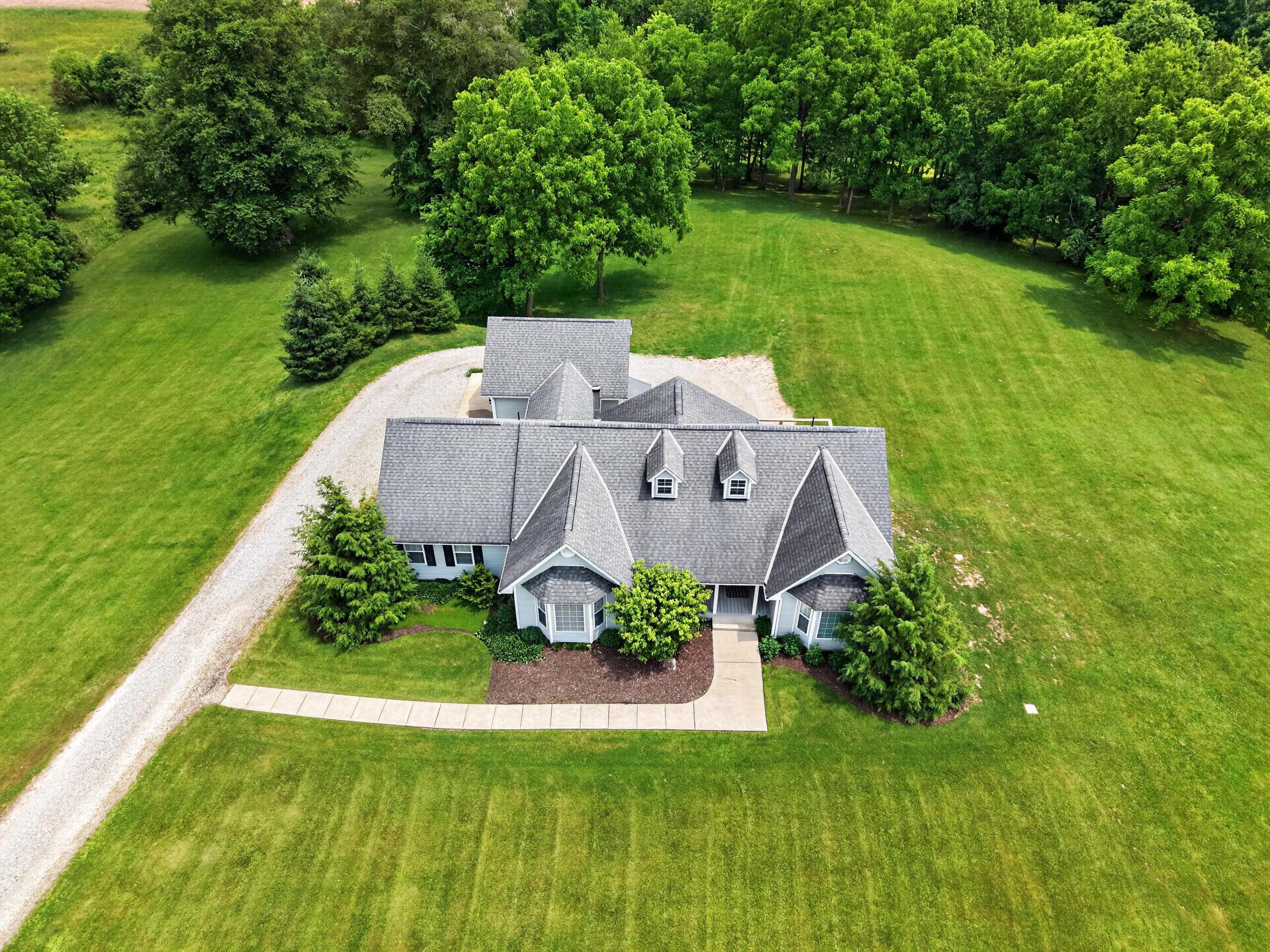 16880 Pinkley Road Fredericktown, OH 43019 - Photo 2 of 36