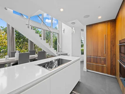 $2,074,000 | 701 North Fort Lauderdale Beach Boulevard, Unit TH1, Fort Lauderdale, FL 33304