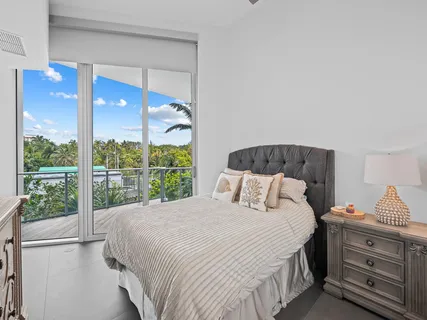 $2,074,000 | 701 North Fort Lauderdale Beach Boulevard, Unit TH1, Fort Lauderdale, FL 33304