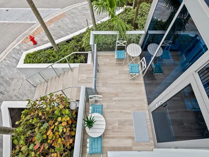 $2,074,000 | 701 North Fort Lauderdale Beach Boulevard, Unit TH1, Fort Lauderdale, FL 33304