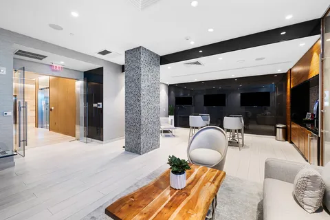 $2,074,000 | 701 North Fort Lauderdale Beach Boulevard, Unit TH1, Fort Lauderdale, FL 33304