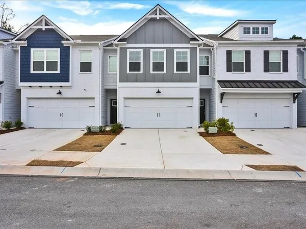 $2,295 | 2539 Riverside Court Northeast, Conyers, GA 30013