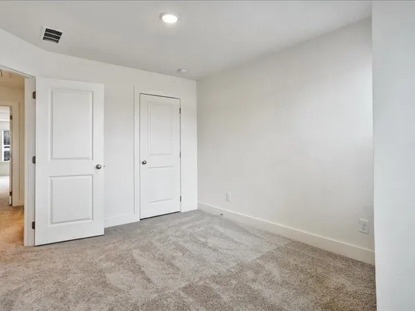 $2,295 | 2539 Riverside Court Northeast, Conyers, GA 30013