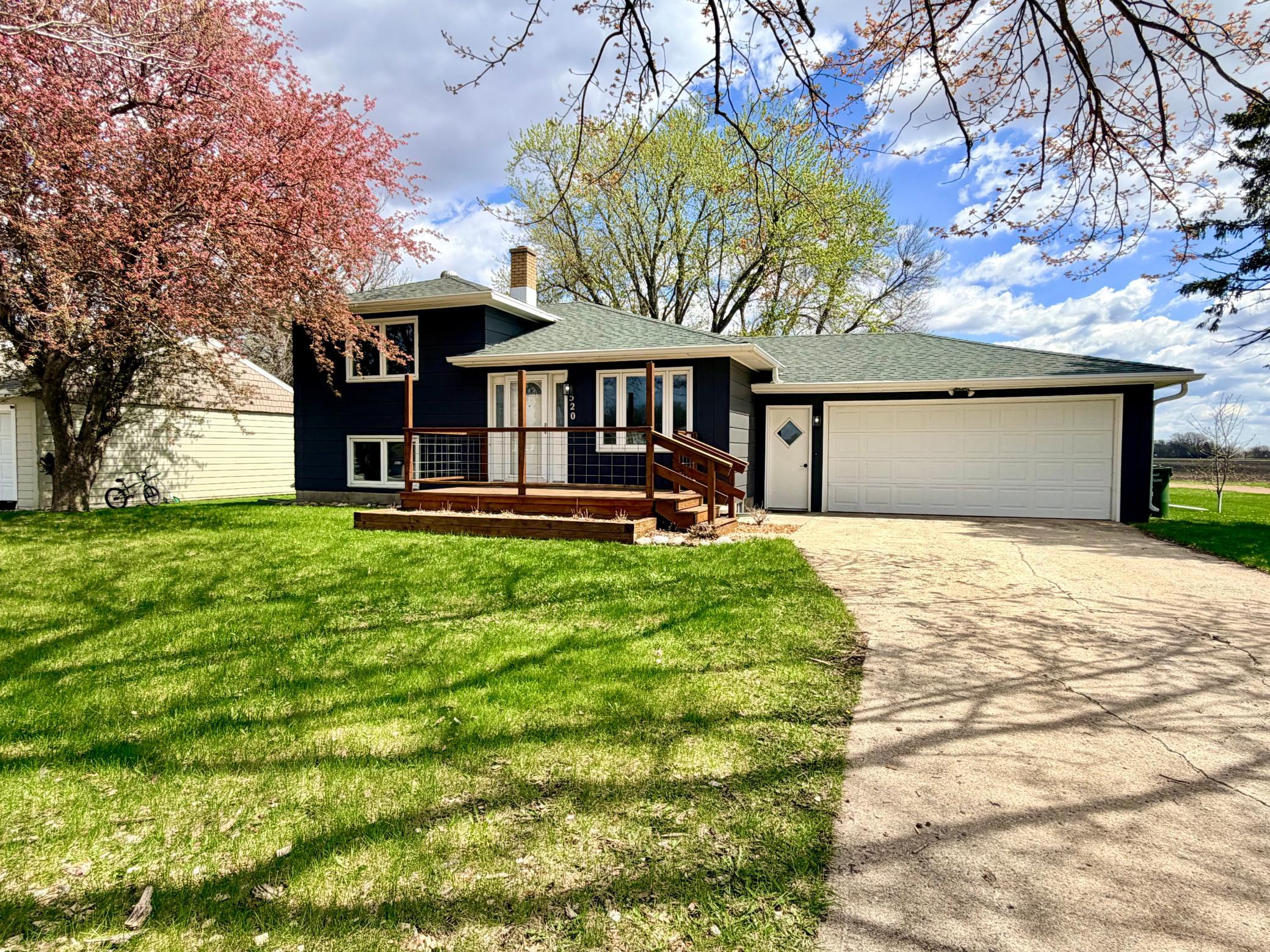 520 Frontier Road Brewster, MN 56119 - Photo 2 of 34