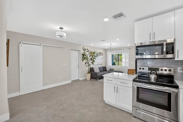 $1,329,000 | 254 Northeast 20th Street, Delray Beach, FL 33444