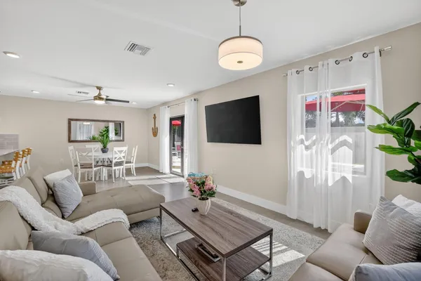 $1,329,000 | 254 Northeast 20th Street, Delray Beach, FL 33444