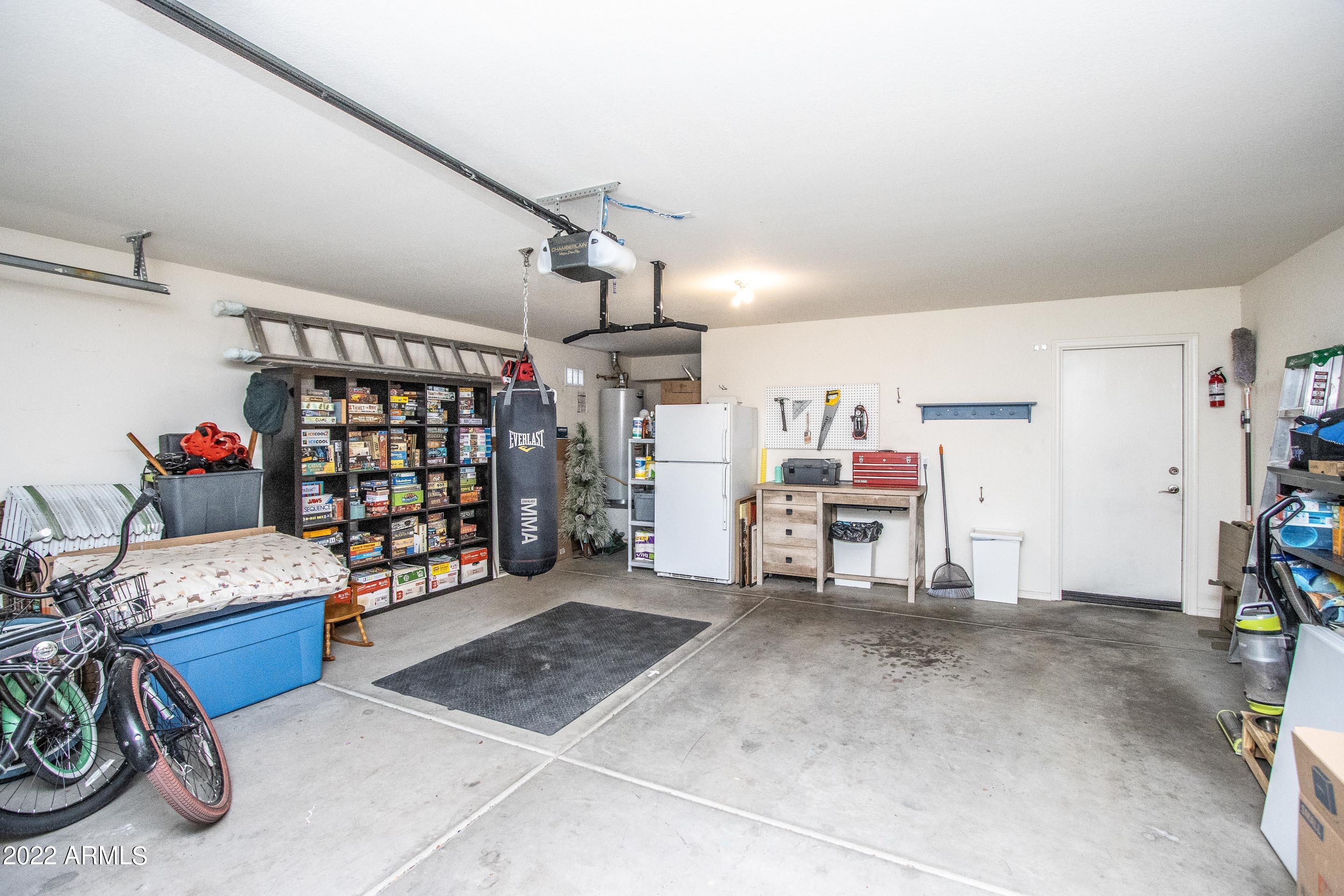 3461 South Rim Road Gilbert, AZ 85297 - Photo 31 of 32 Garage1