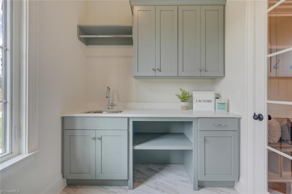 8103 Falcon Trail Oak Ridge, NC 27310 - Photo 20 of 47