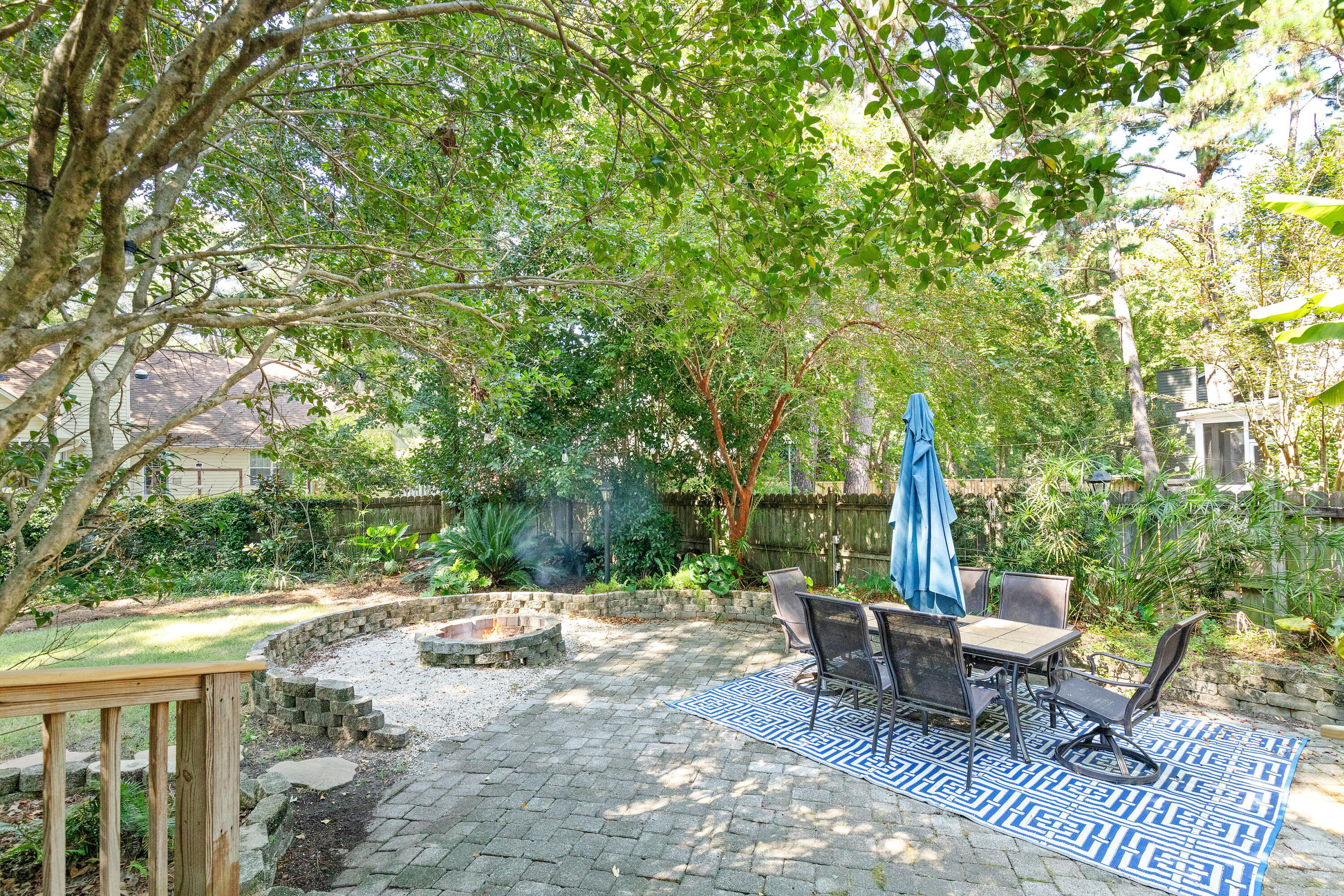 405 Springfield Road Mount Pleasant, SC 29464 - Photo 56 of 63 Outdoor dining