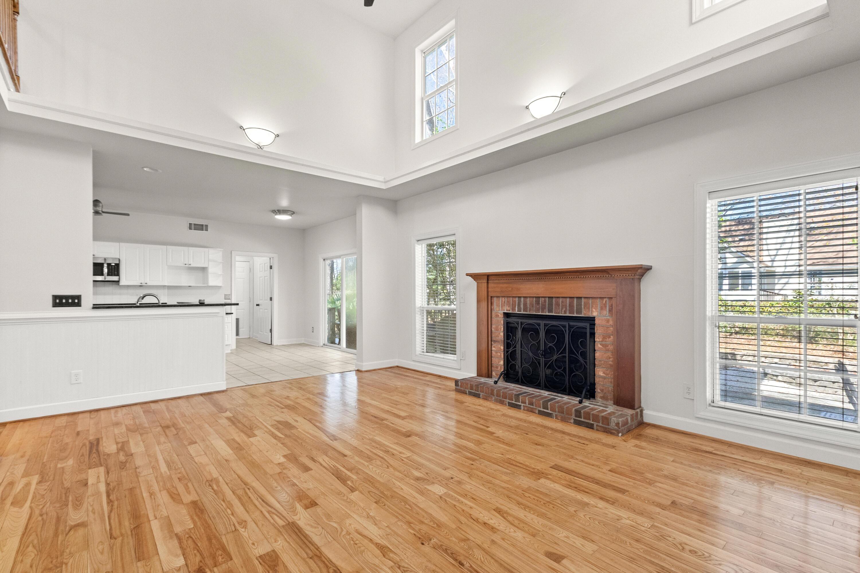 405 Springfield Road Mount Pleasant, SC 29464 - Photo 6 of 63 Greatroom