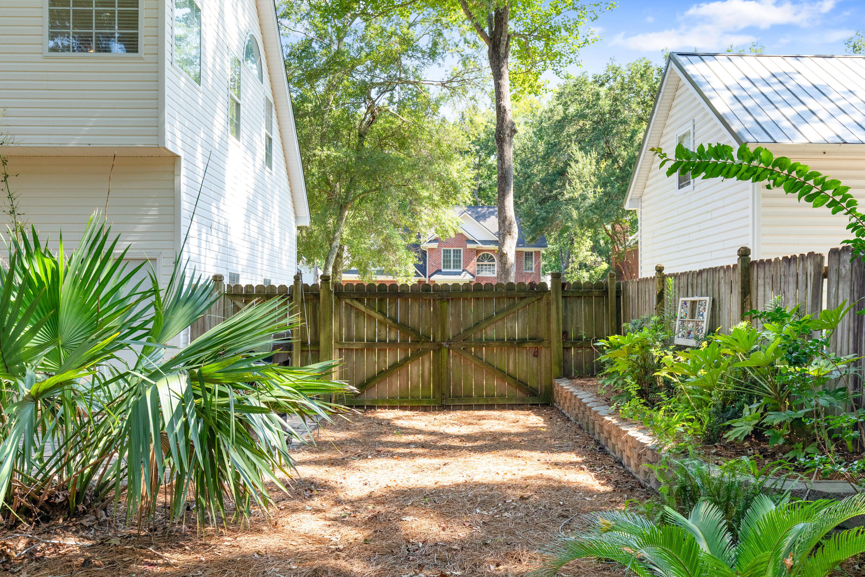 405 Springfield Road Mount Pleasant, SC 29464 - Photo 63 of 63 8ft wide gate