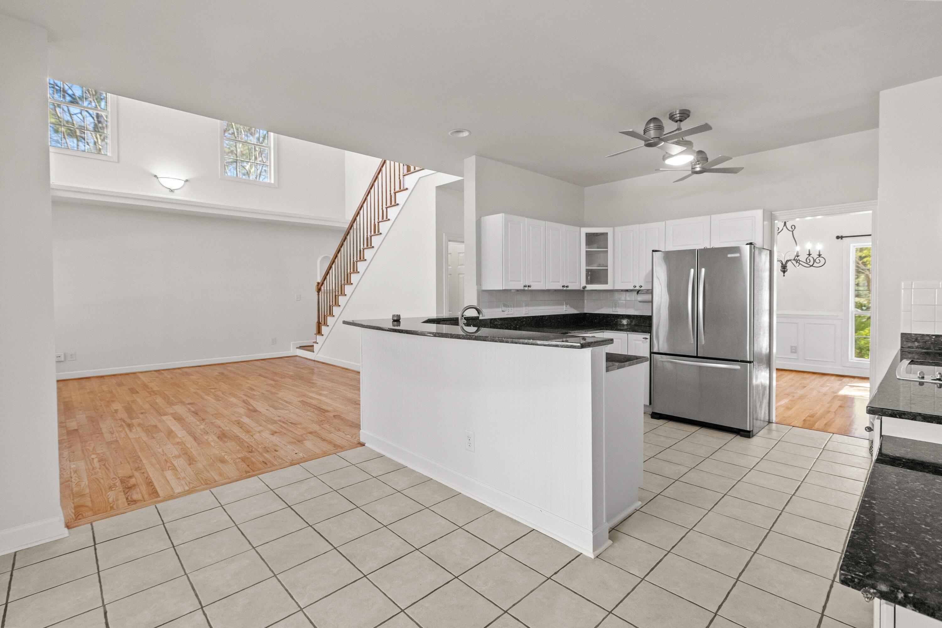405 Springfield Road Mount Pleasant, SC 29464 - Photo 8 of 63 Kitchen