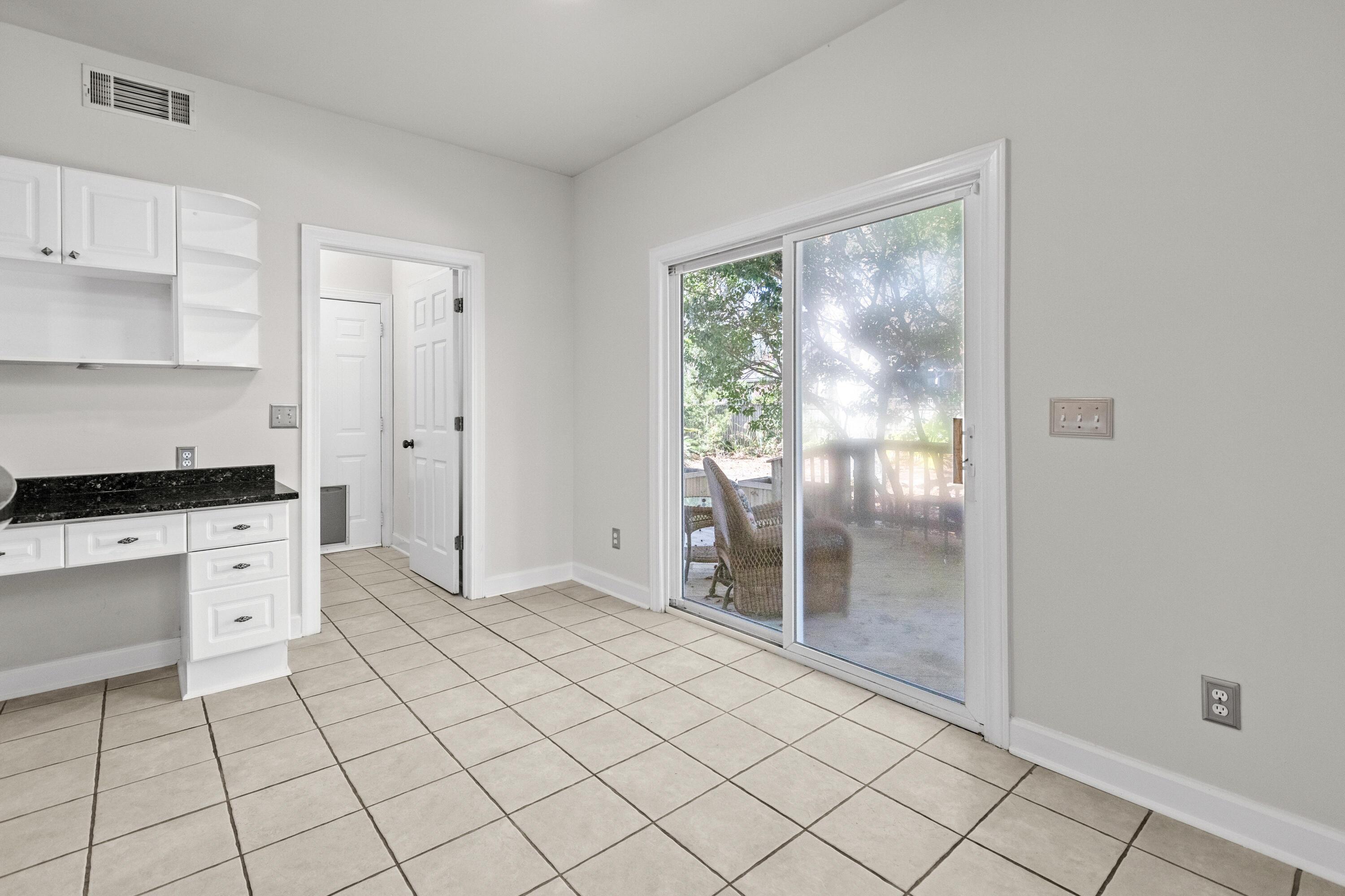 405 Springfield Road Mount Pleasant, SC 29464 - Photo 10 of 63 Sliding Glass/Kitchen