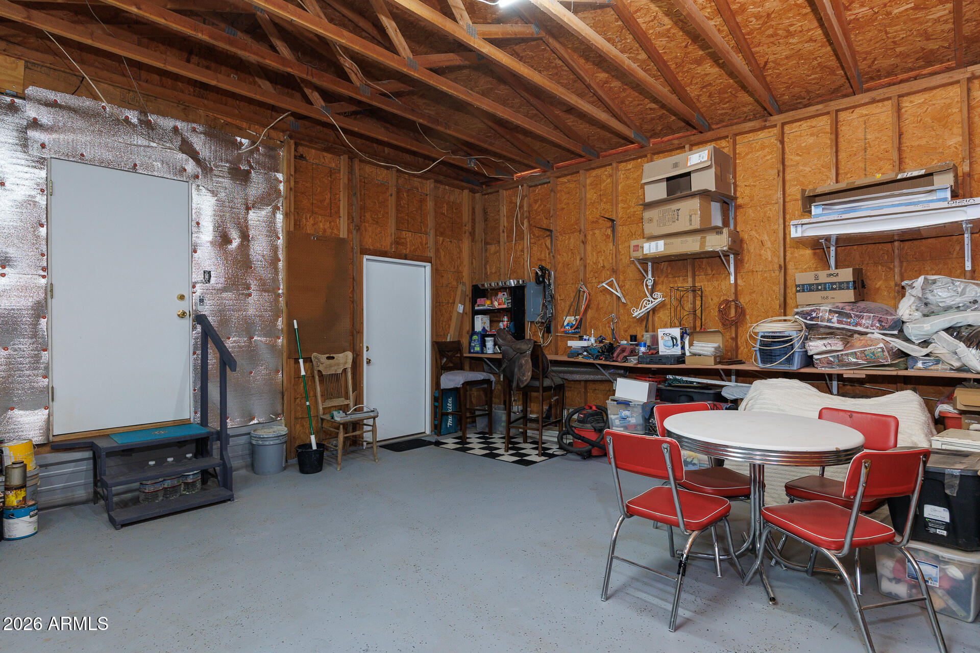 11822 North McGee Road Valley Farms, AZ 85191 - Photo 28 of 36 11822 N McGee - Garage View 1