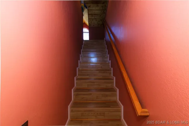 $599,000 | 2174 State Road, Linn Creek, MO 65052